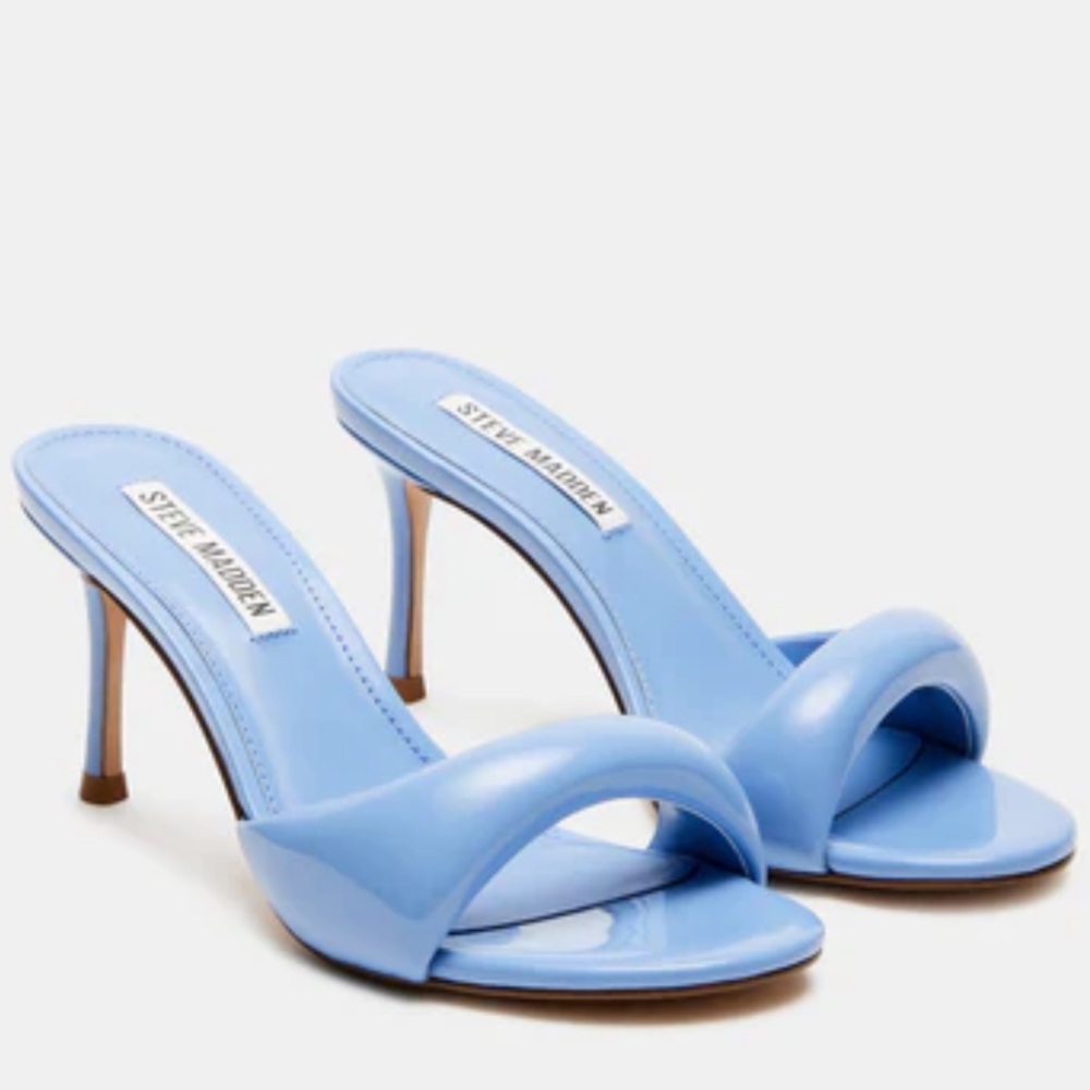 STEVE MADDEN KIERAN BABY BLUE PATENT HEEL SIZE 9